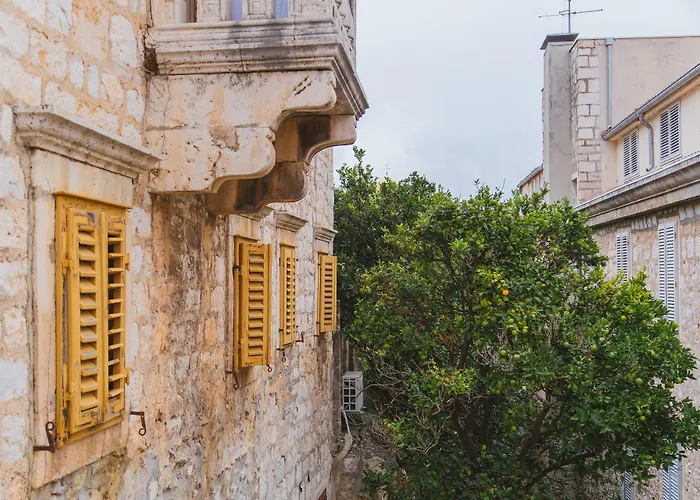 Park Hvar 4*